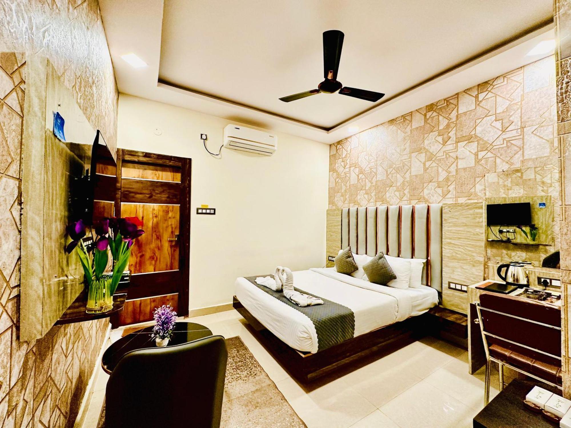Hotel Sky International- Airport Zone Hyderabad Шамшабад Екстериор снимка