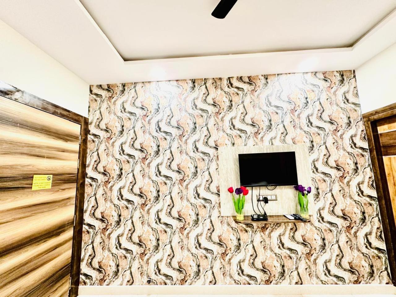 Hotel Sky International- Airport Zone Hyderabad Шамшабад Екстериор снимка